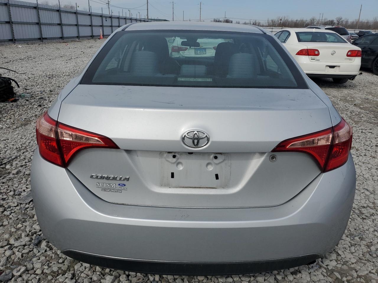 2019 TOYOTA COROLLA L - Image 6