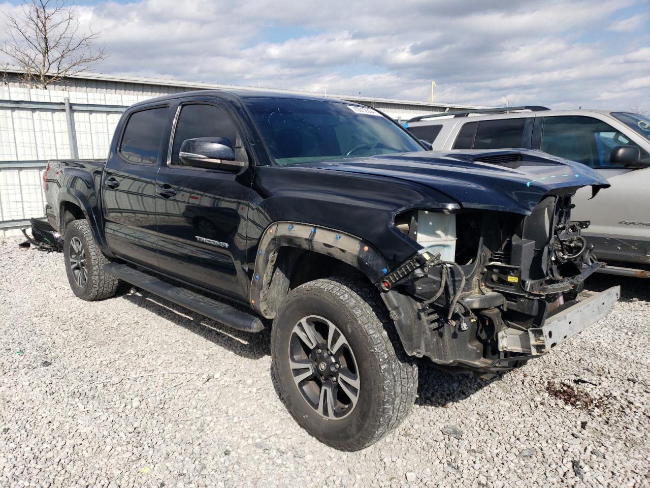 2016 TOYOTA TACOMA DOU - Image 4