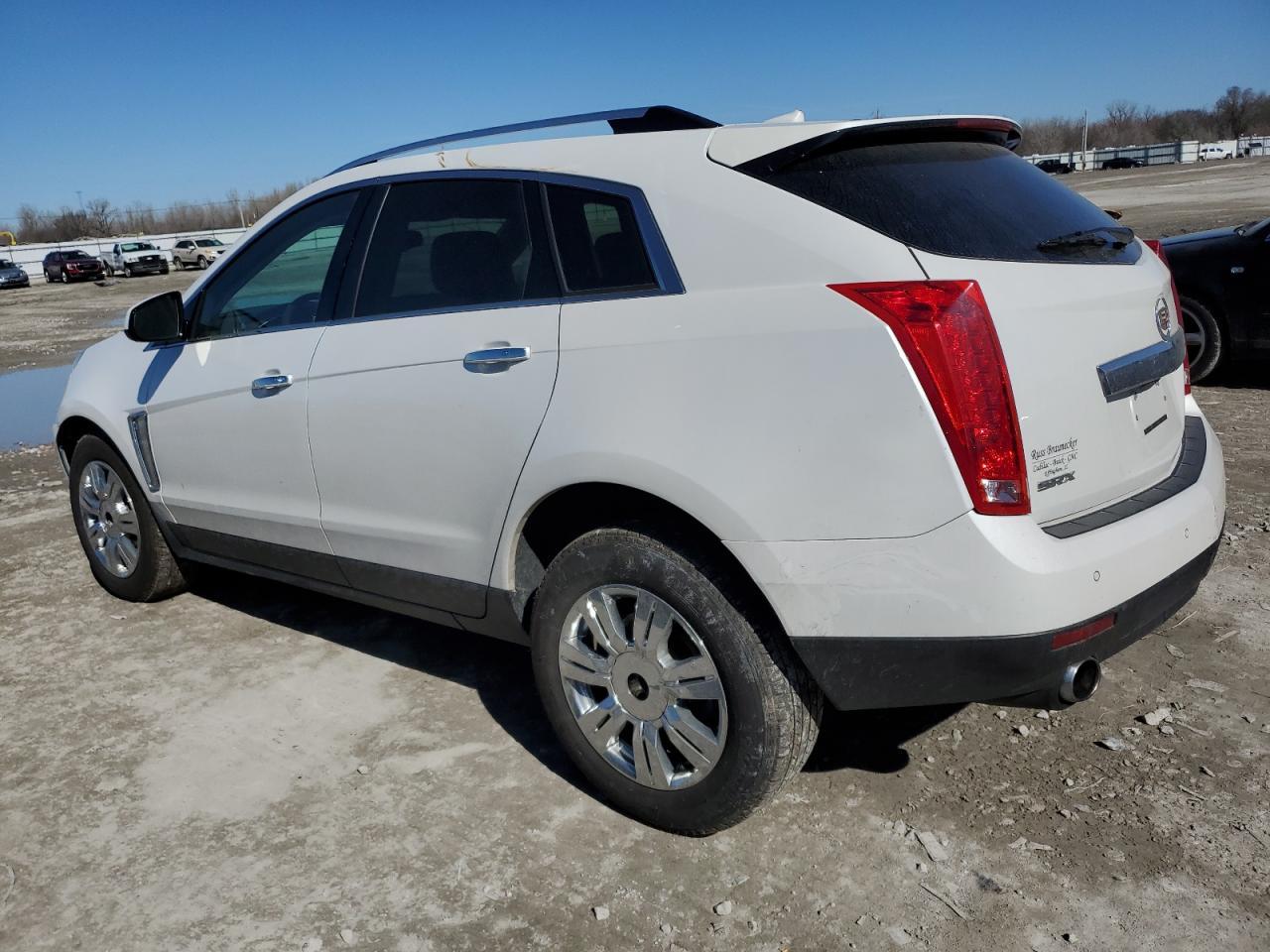 2013 CADILLAC SRX LUXURY - Image 2