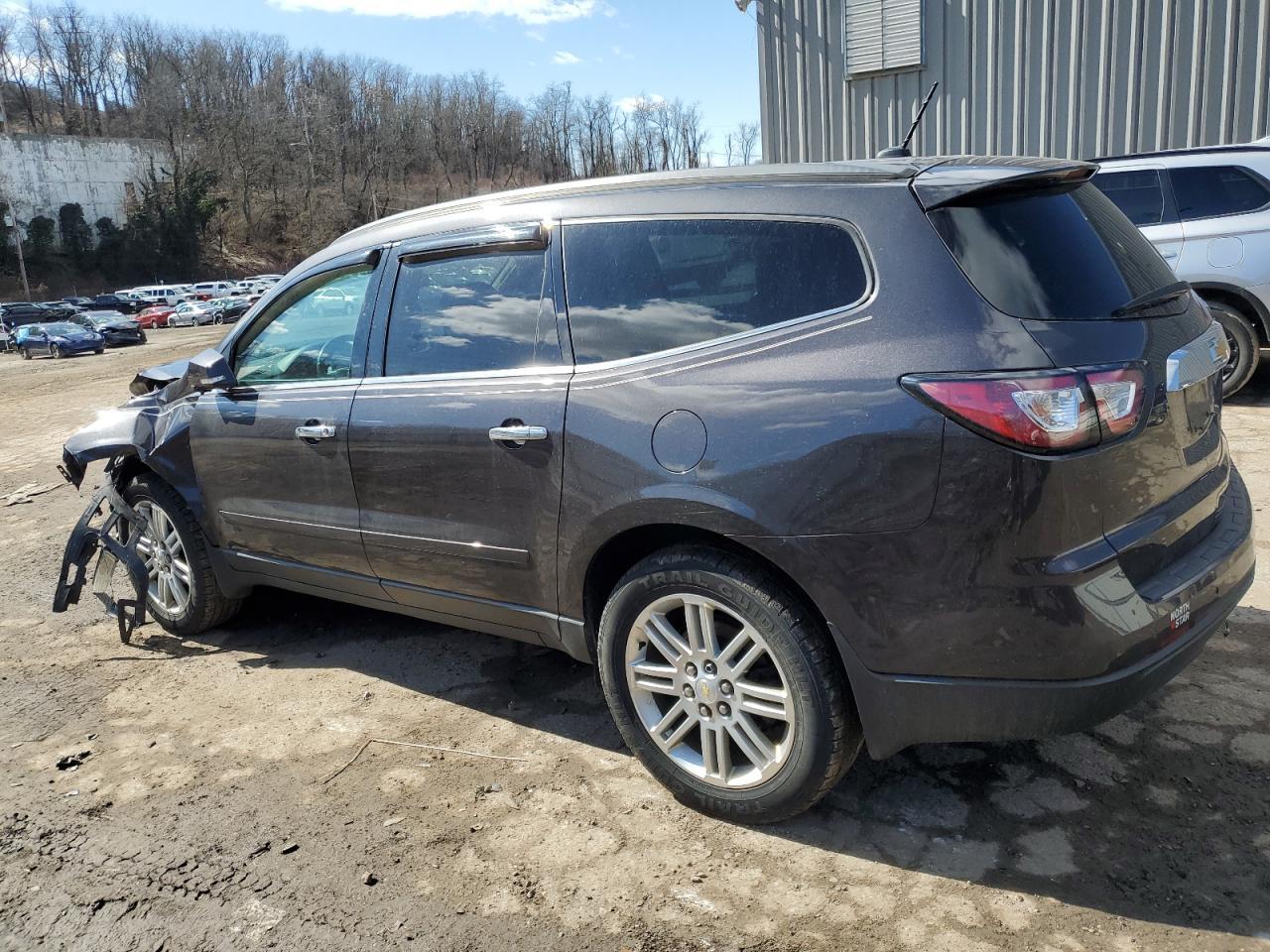2015 CHEVROLET TRAVERSE L - Image 2