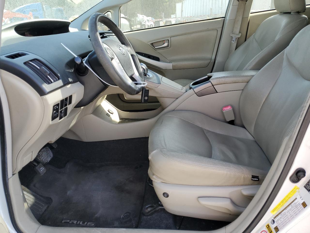 2013 TOYOTA PRIUS - Image 7