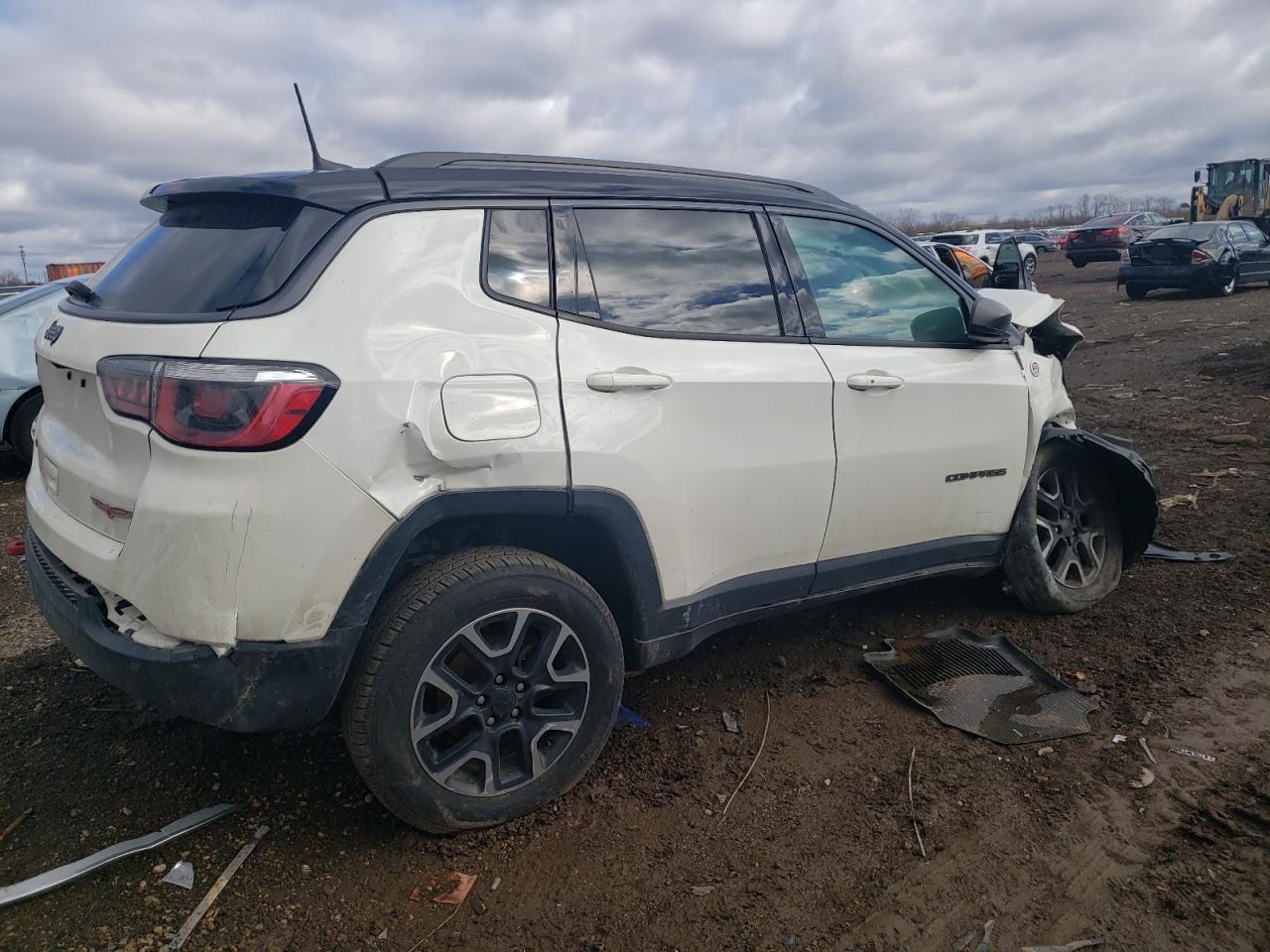 2019 JEEP COMPASS TR - Фото 3
