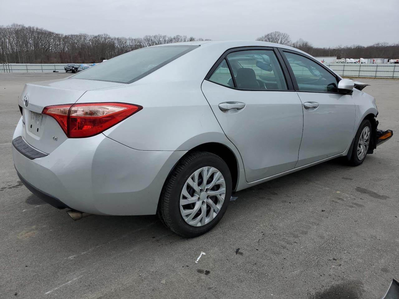 2018 TOYOTA COROLLA L - Image 3