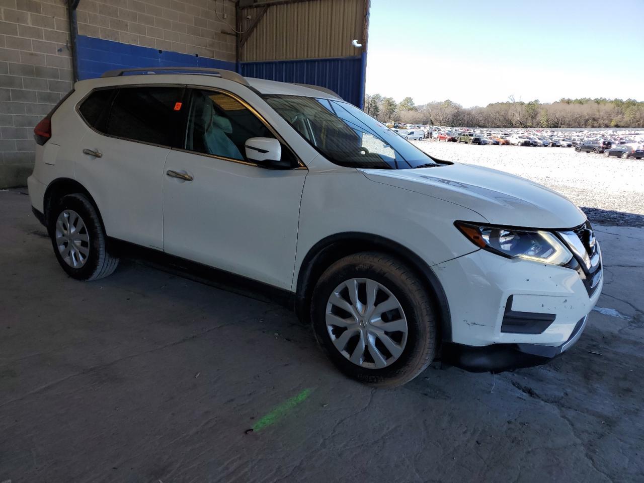 2017 NISSAN ROGUE S - Image 4