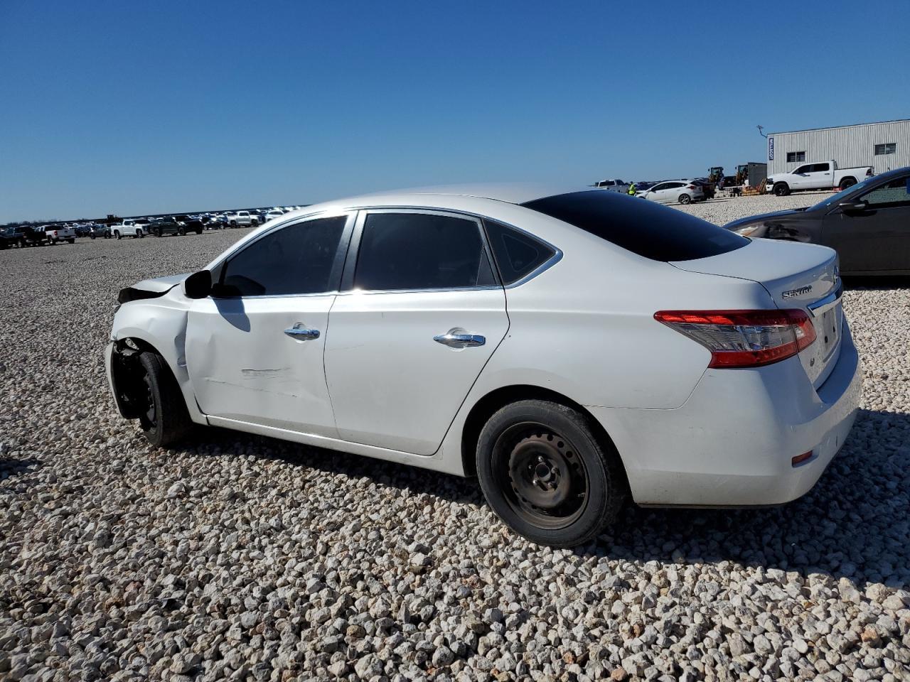 2013 NISSAN SENTRA S - Фото 2