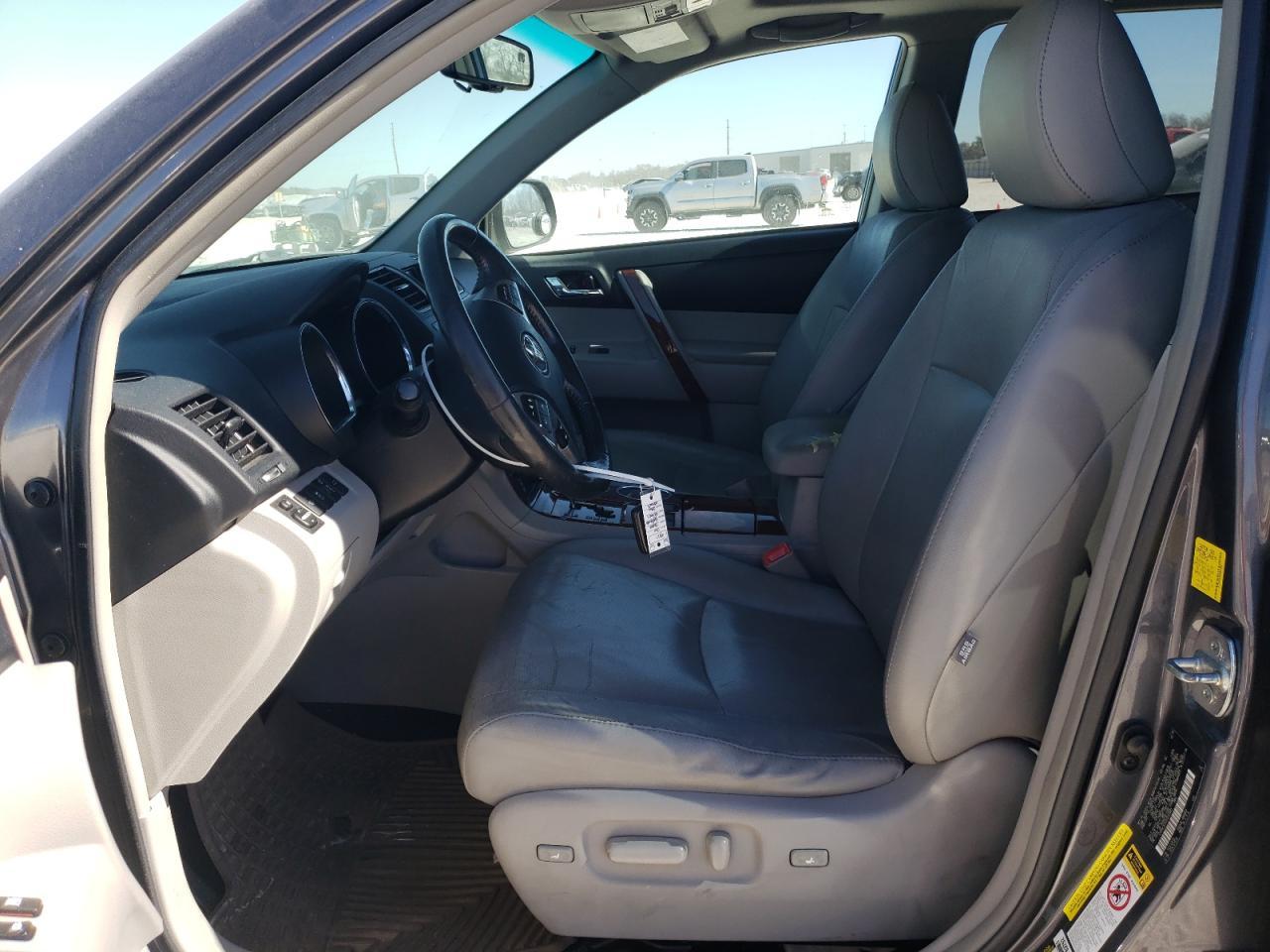 2011 TOYOTA HIGHLANDER - Image 7