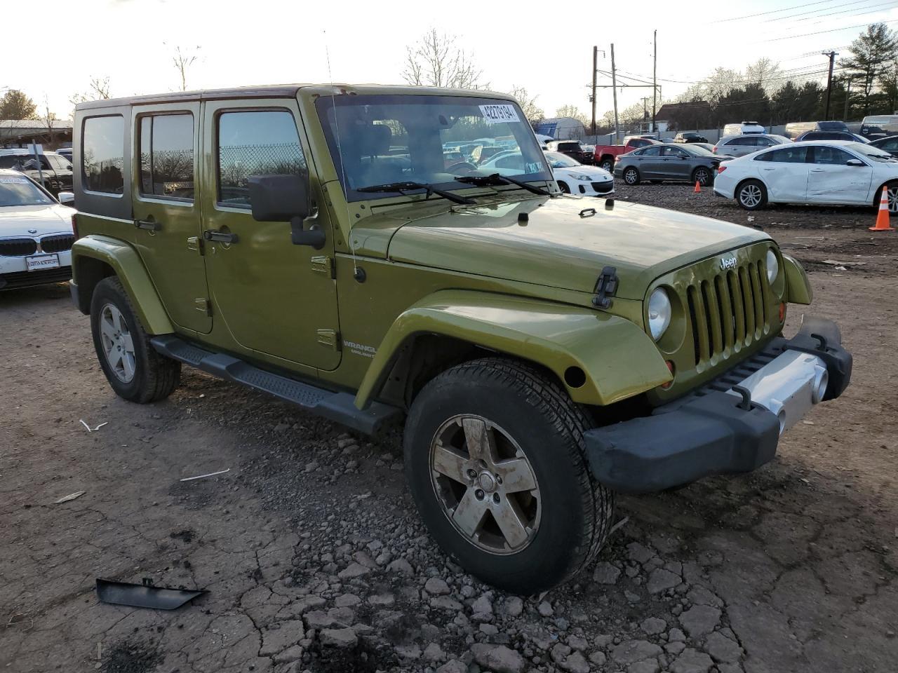 2010 JEEP WRANGLER U - Image 4