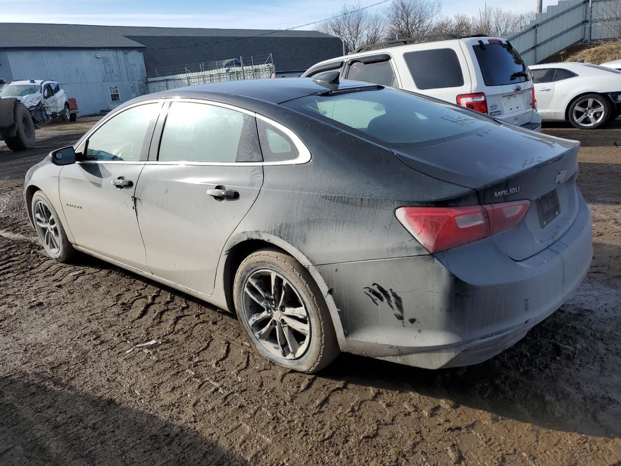 2017 CHEVROLET MALIBU LT - Image 2
