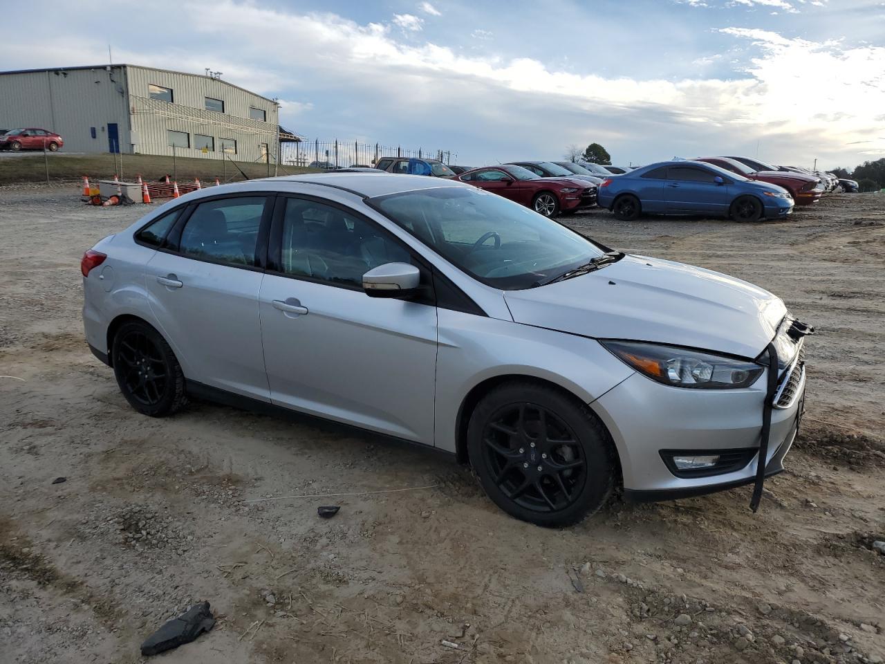 2016 FORD FOCUS SE - Фото 4