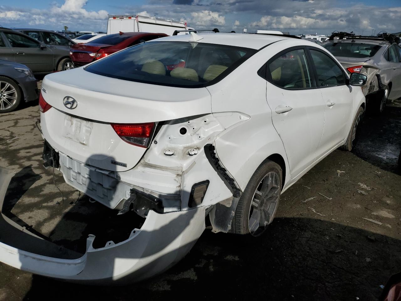 2013 HYUNDAI ELANTRA GL - Image 3
