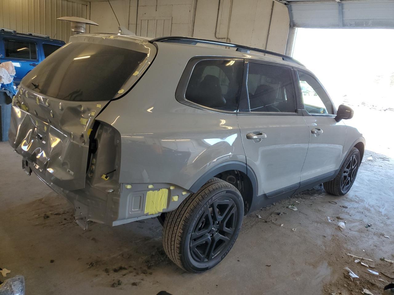 2024 KIA TELLURIDE - Image 3
