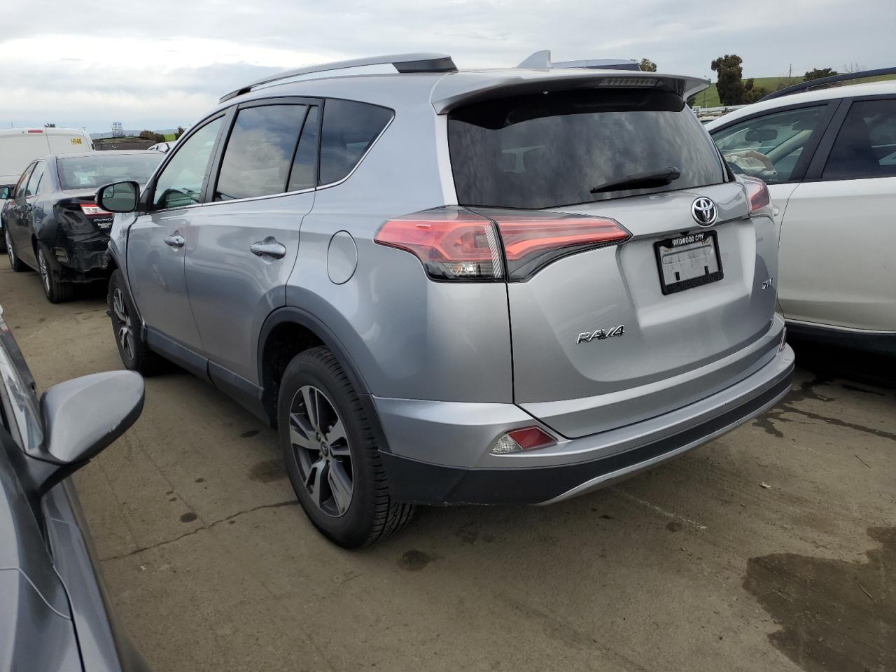 2017 TOYOTA RAV4 XLE - Image 2