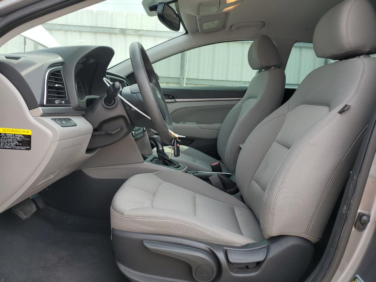 2018 HYUNDAI ELANTRA SE - Фото 7