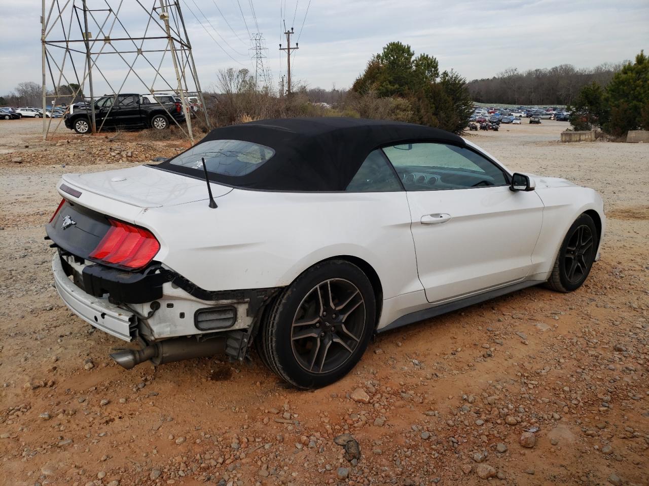 2018 FORD MUSTANG - Фото 3