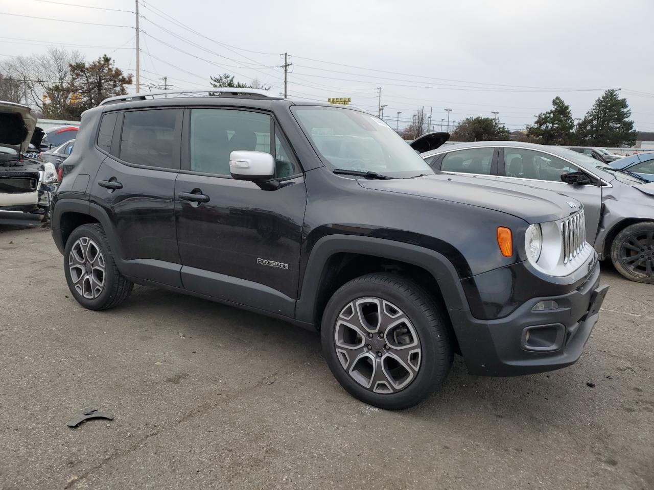 2017 JEEP RENEGADE L - Image 4