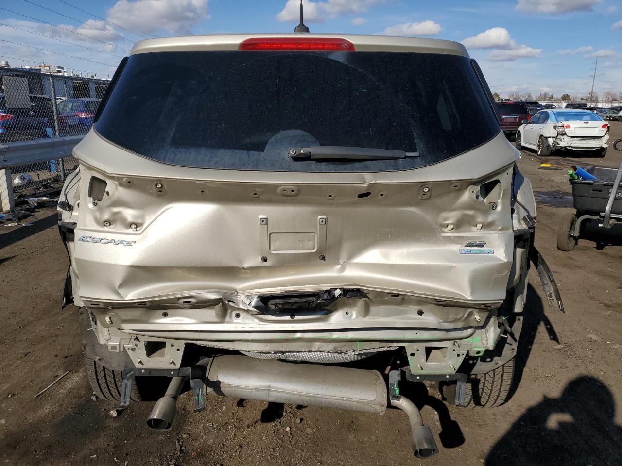 2017 FORD ESCAPE SE - Image 6