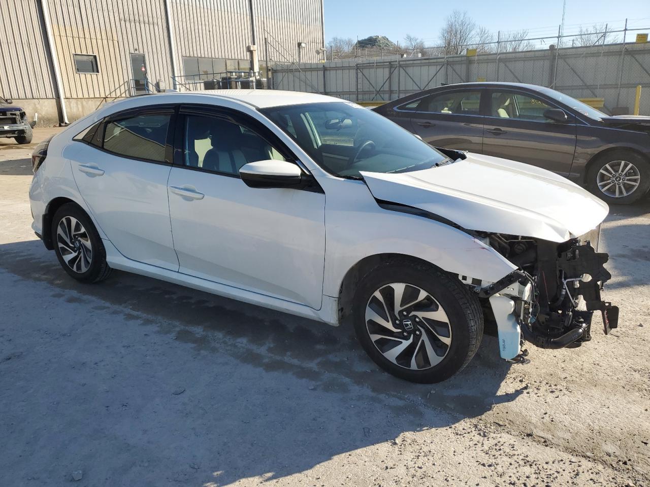 2017 HONDA CIVIC LX - Фото 4