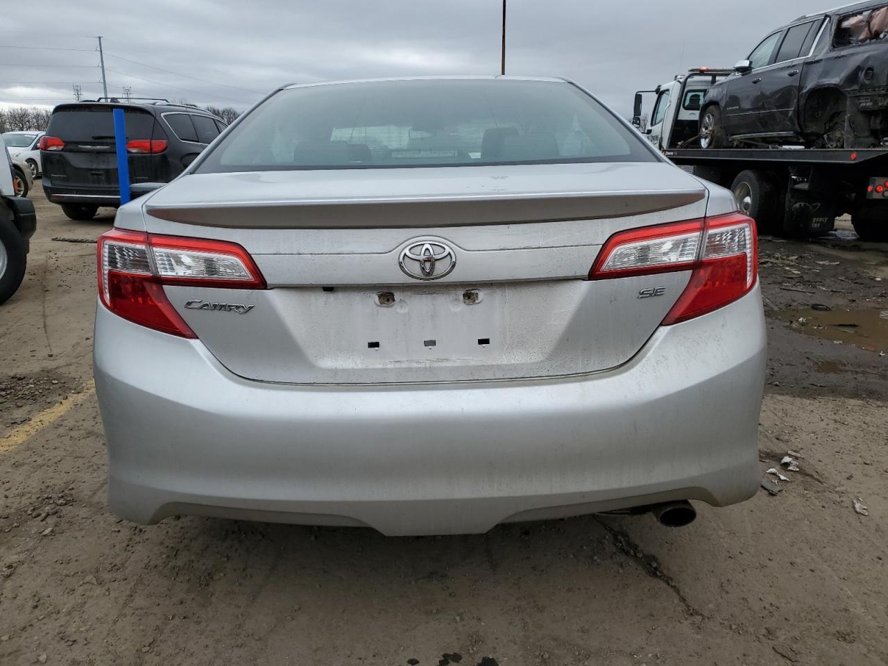 2014 TOYOTA CAMRY L - Image 6