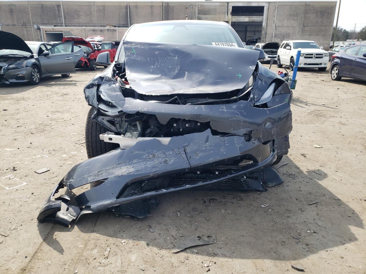 2023 TESLA MODEL Y - Фото 5