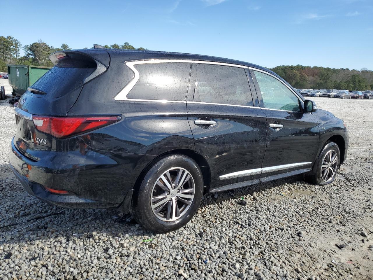 2017 INFINITI QX60 - Image 3