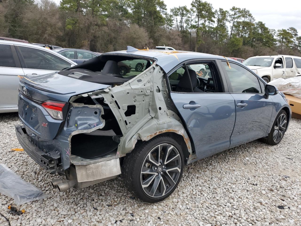 2020 TOYOTA COROLLA SE - Фото 3