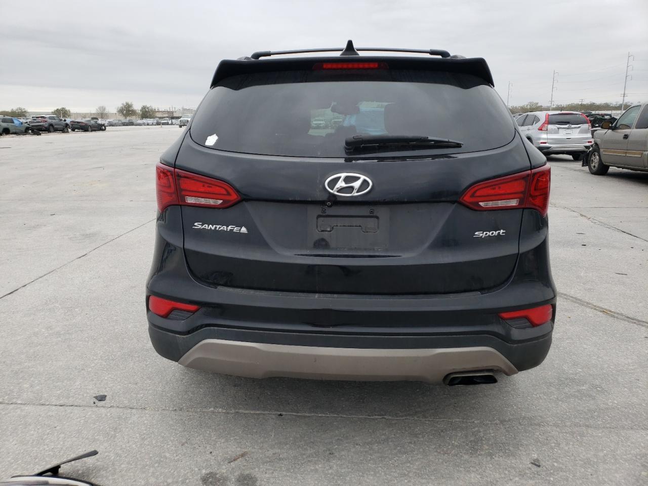 2017 HYUNDAI SANTA FE S - Image 6