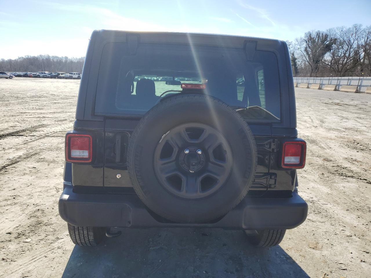 2019 JEEP WRANGLER U - Image 6
