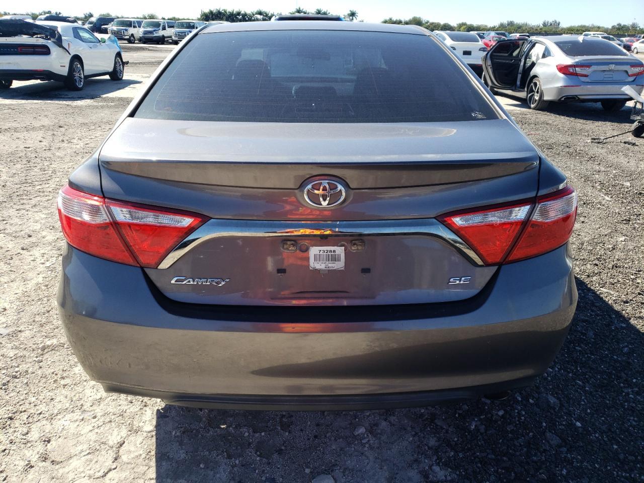 2015 TOYOTA CAMRY LE - Фото 6