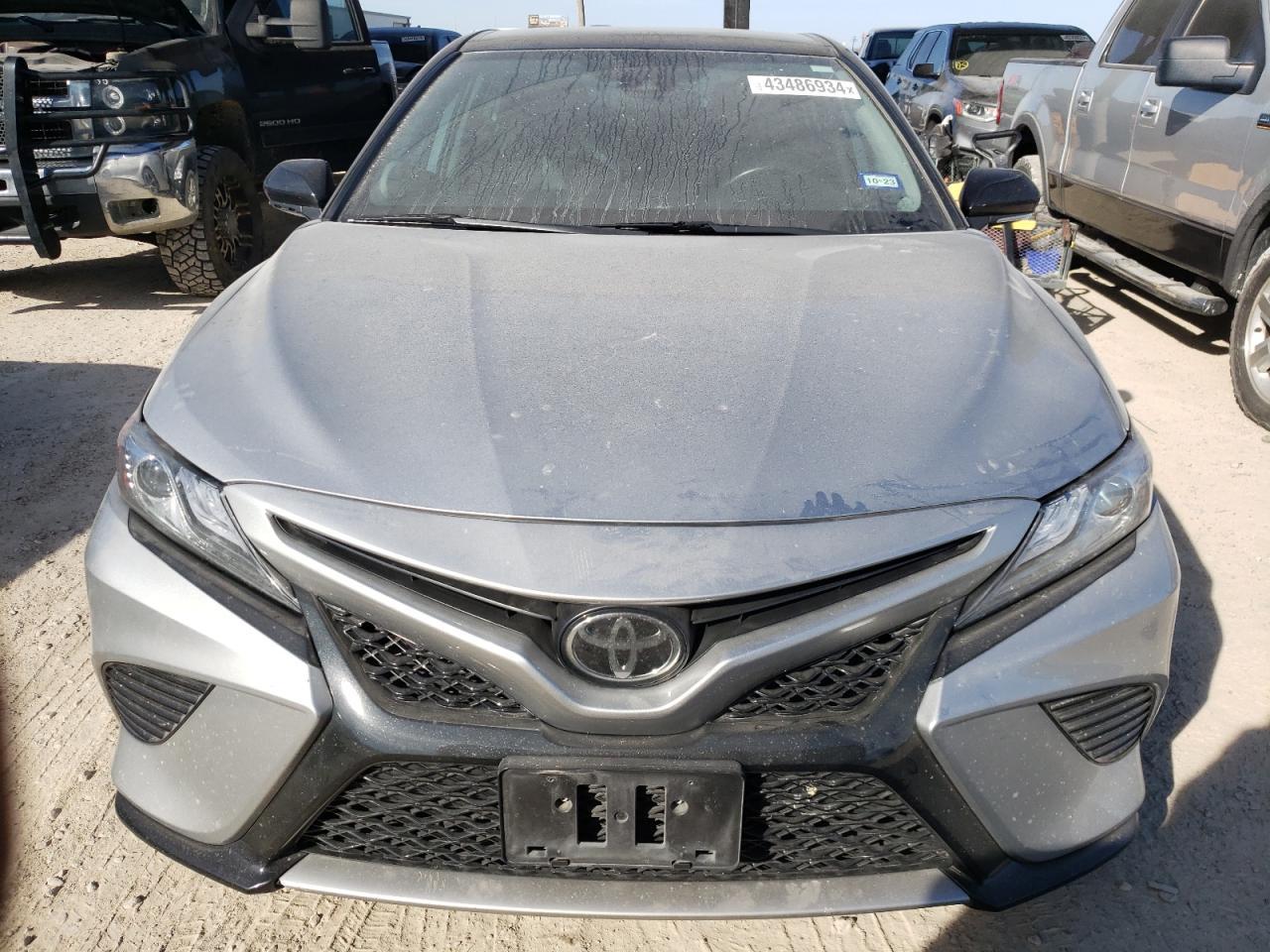 2019 TOYOTA CAMRY XSE - Image 5