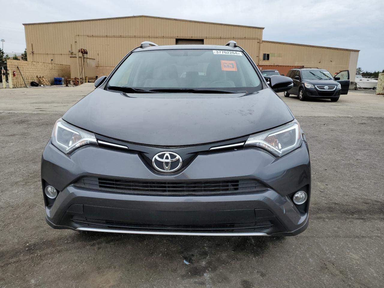 2016 TOYOTA RAV4 XLE - Фото 5