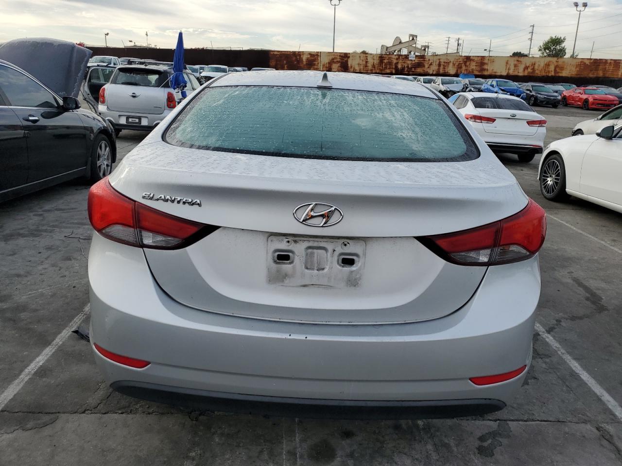 2015 HYUNDAI ELANTRA SE - Image 6