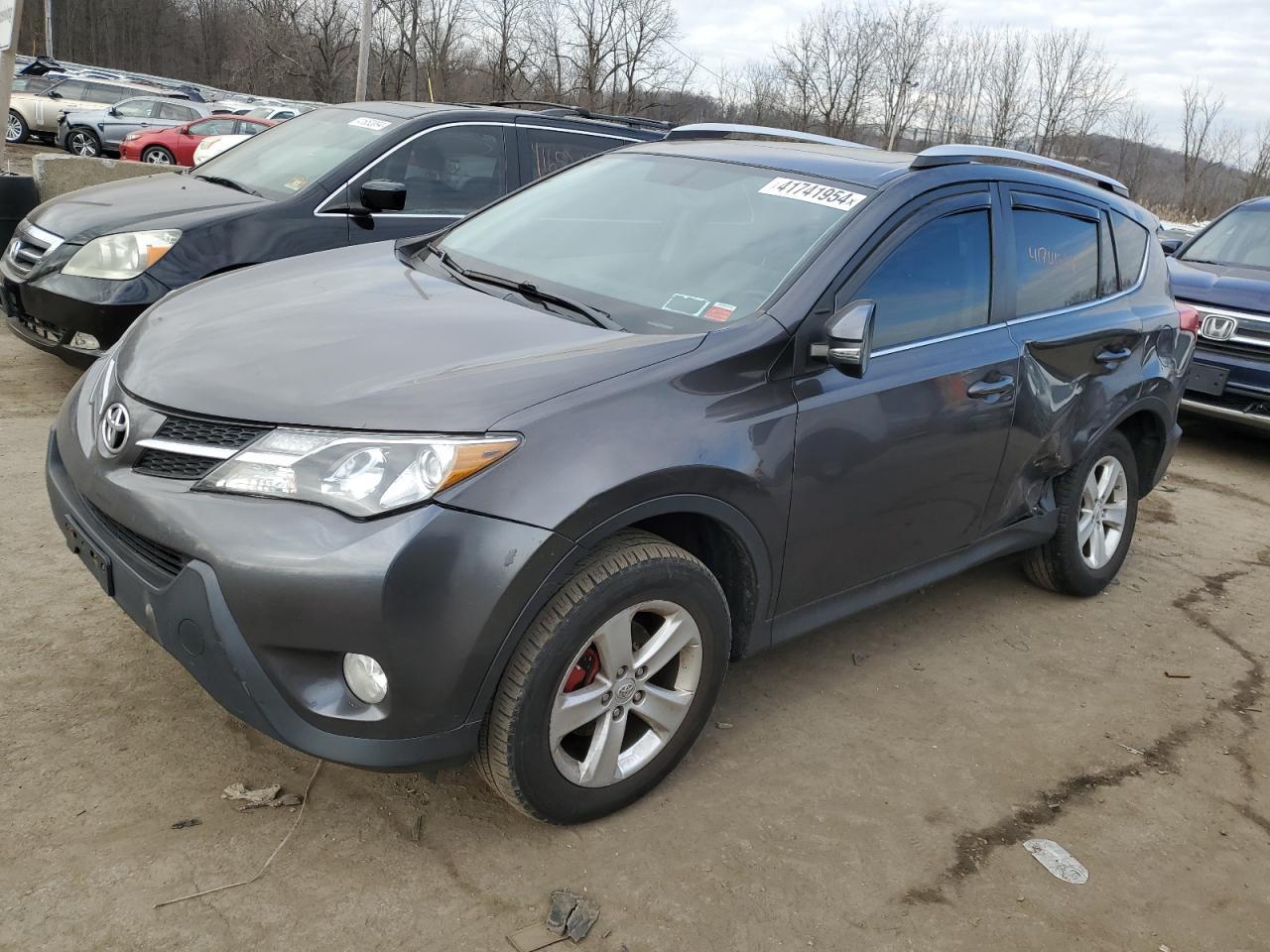 2013 TOYOTA RAV4 XLE car image