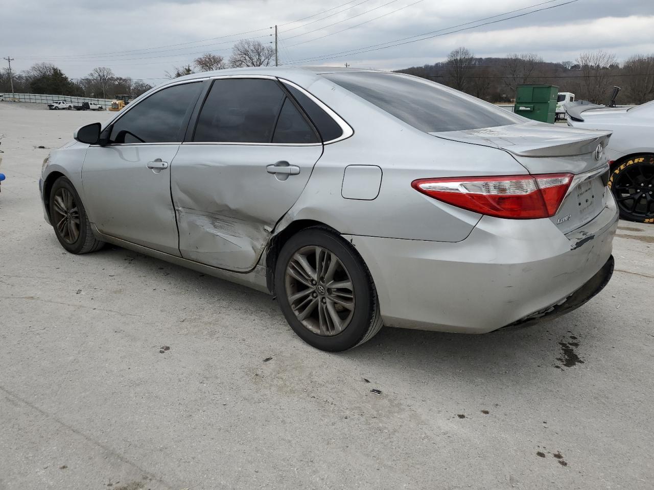 2016 TOYOTA CAMRY LE - Фото 2