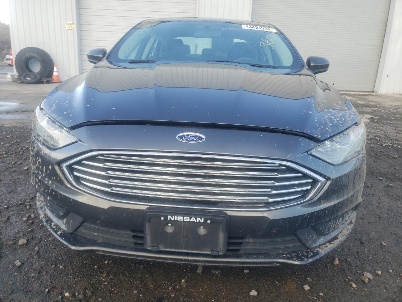 2017 FORD FUSION SE - Image 5