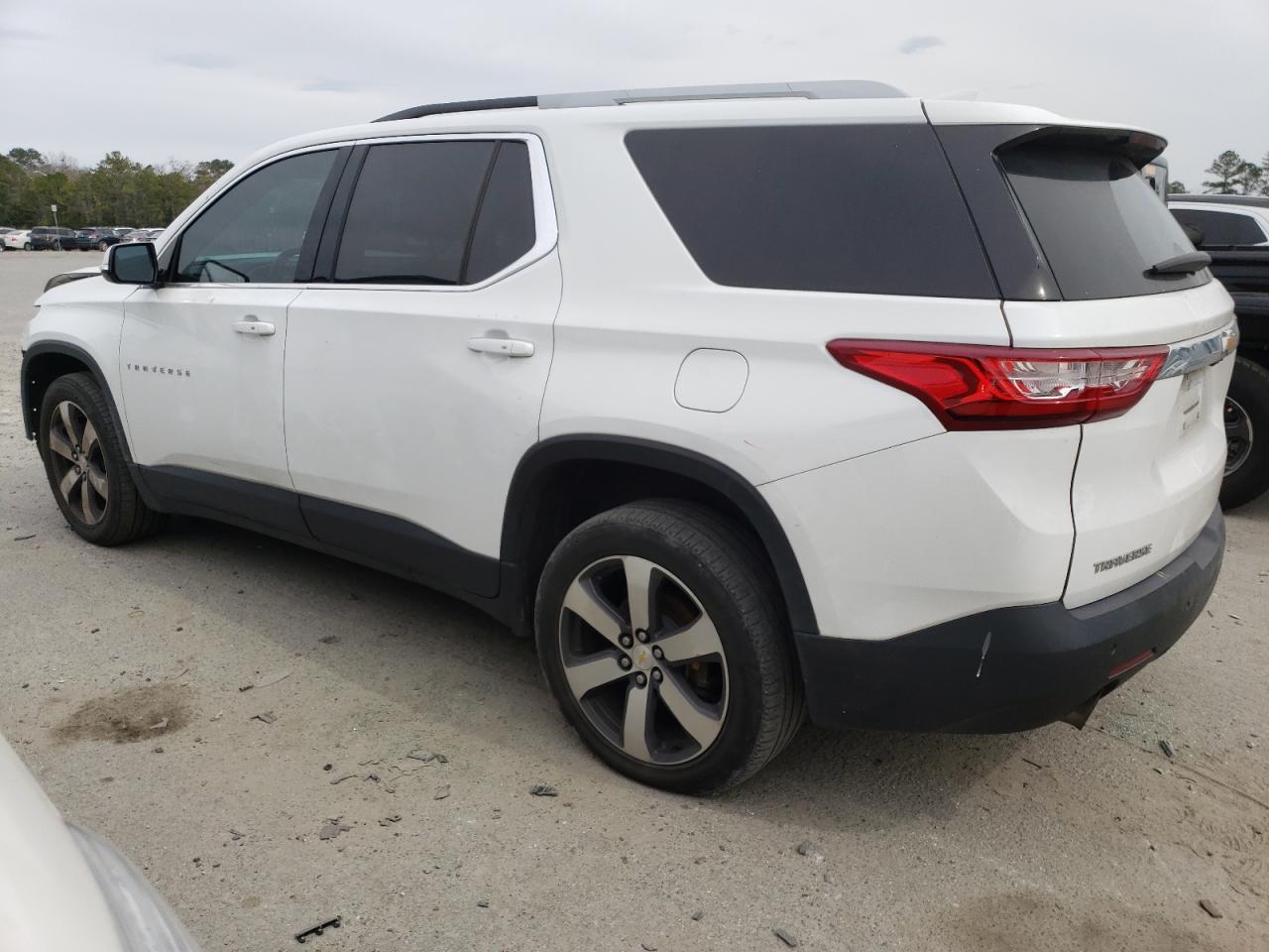 2018 CHEVROLET TRAVERSE L - Image 2