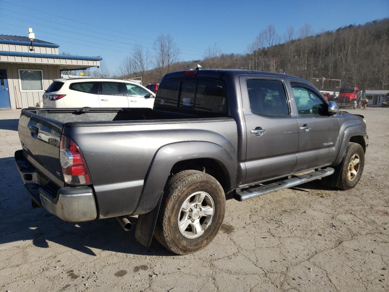 2014 TOYOTA TACOMA DOU - Фото 3