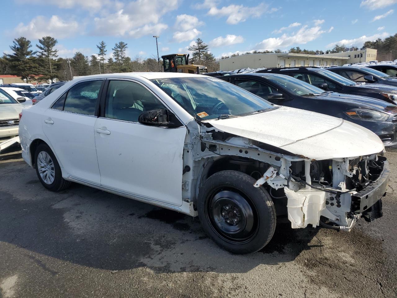 2013 TOYOTA CAMRY L - Фото 4