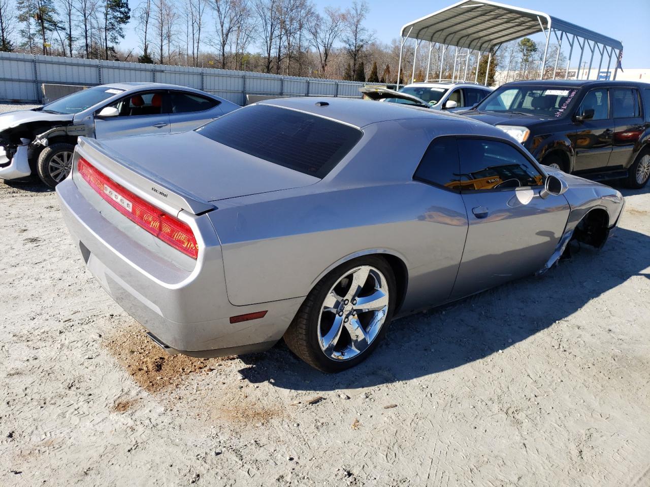 2013 DODGE CHALLENGER - Image 3