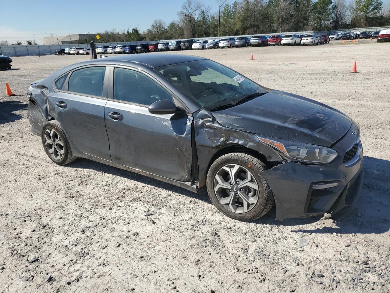 2021 KIA FORTE FE - Image 4