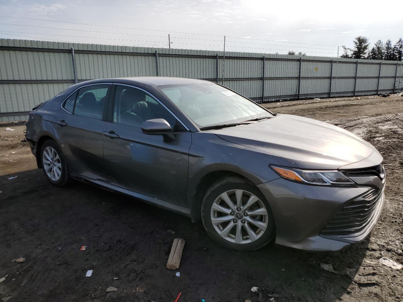 2020 TOYOTA CAMRY LE - Фото 4