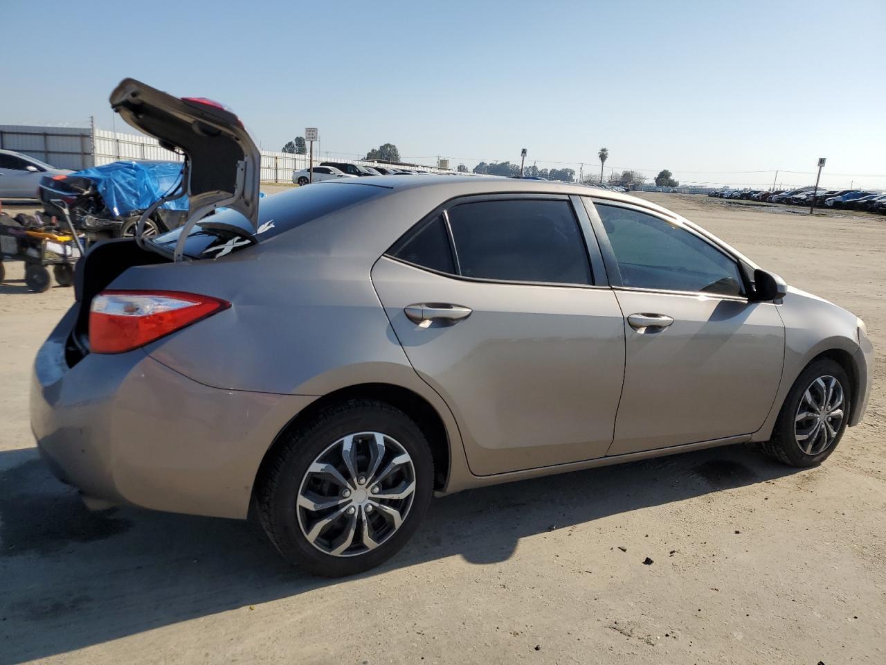 2016 TOYOTA COROLLA L - Фото 3