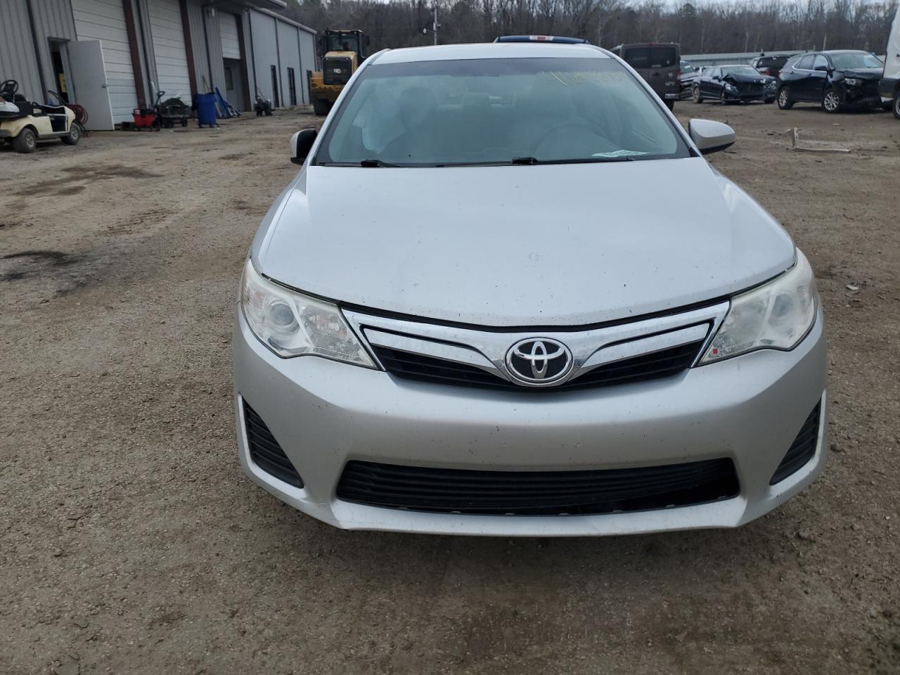2013 TOYOTA CAMRY L - Image 5