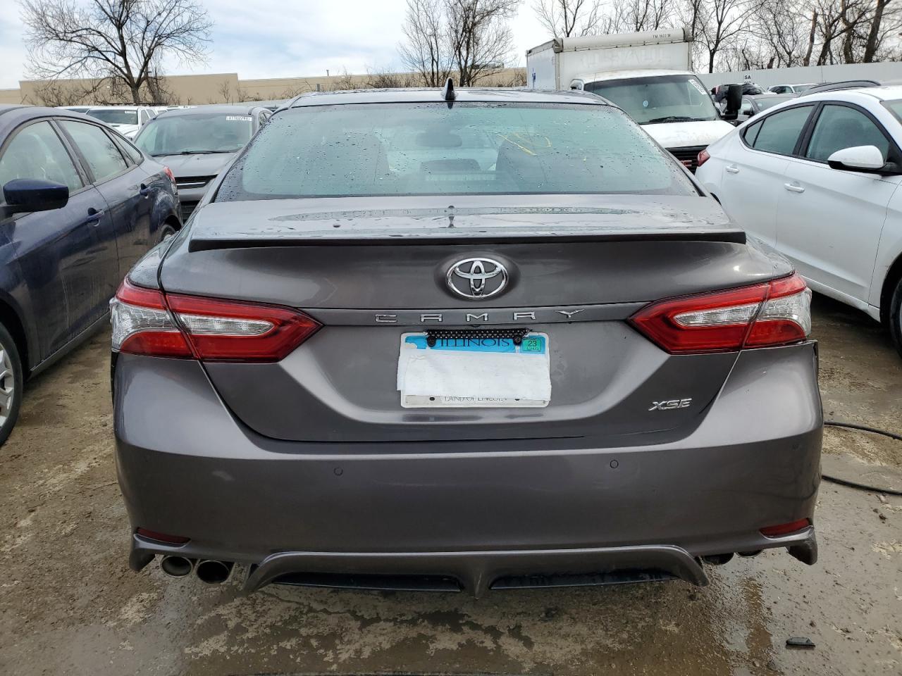 2018 TOYOTA CAMRY XSE - Фото 6