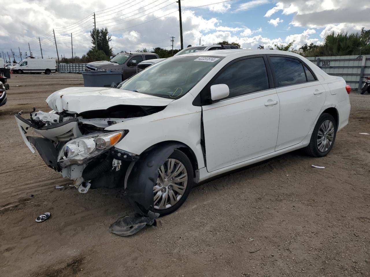 2013 TOYOTA COROLLA BA
