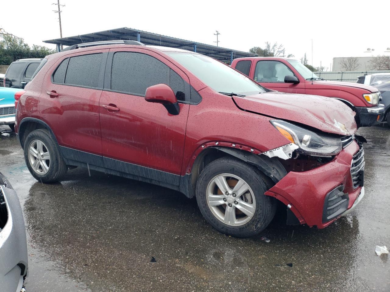 2021 CHEVROLET TRAX 1LT - Image 4