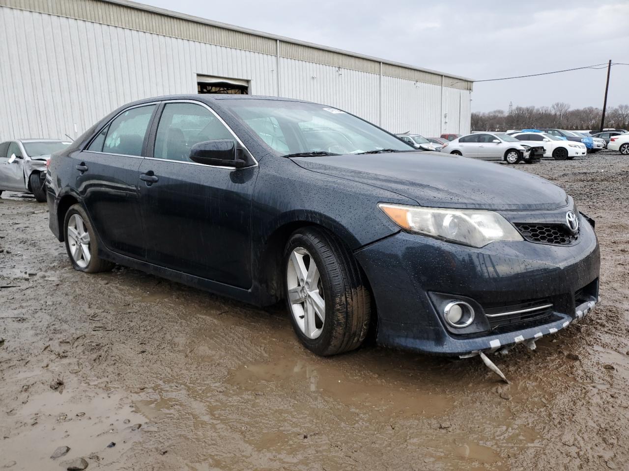 2014 TOYOTA CAMRY L - Image 4
