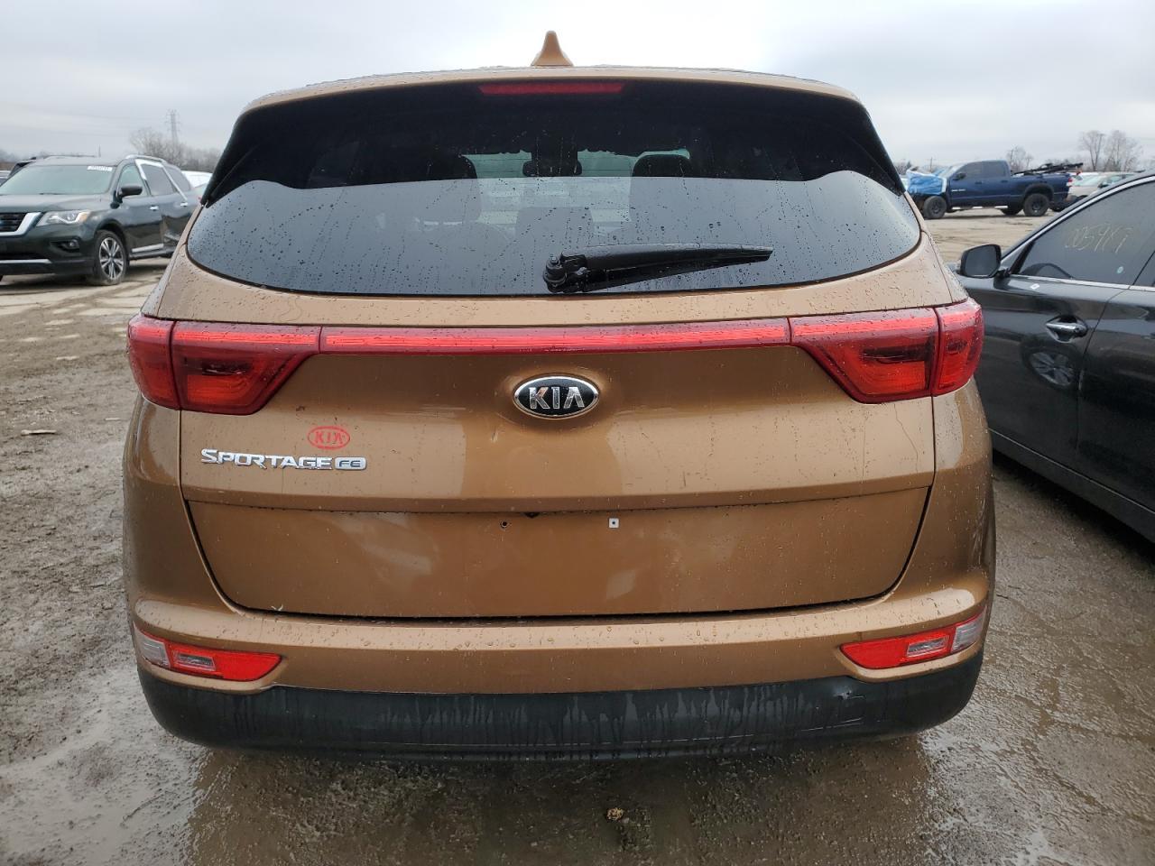 2017 KIA SPORTAGE L - Image 6