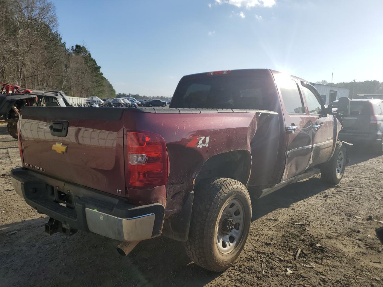 2013 CHEVROLET SILVERADO - Image 3