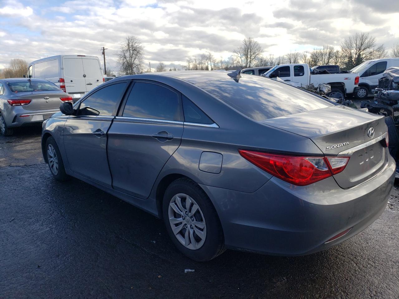 2011 HYUNDAI SONATA GLS - Image 2