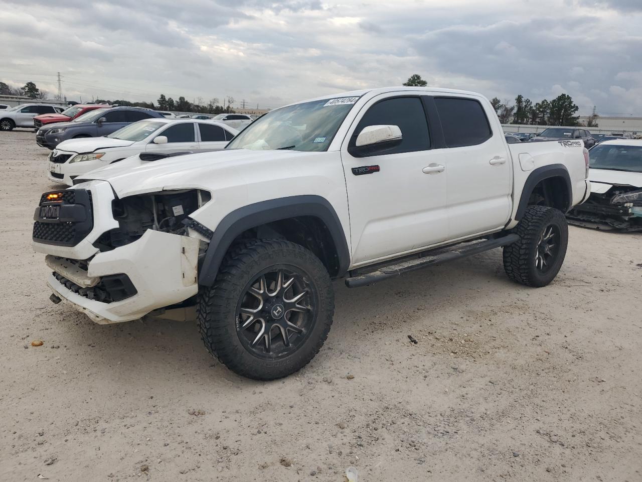 2017 TOYOTA TACOMA DOU